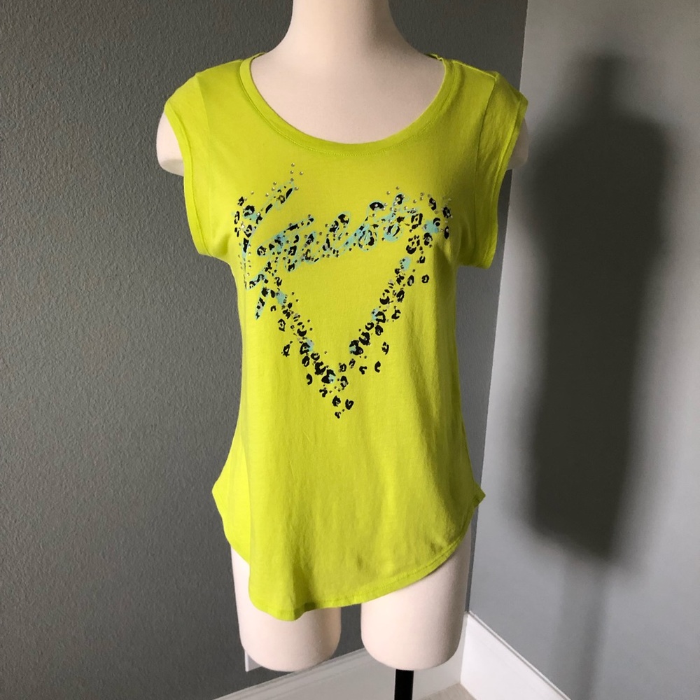New GUESS Los Angeles Bright Sparkly Bling Heart Print Logo T-Shirt